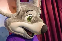chuck e cheese jr