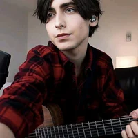 Aidan Gallagher 