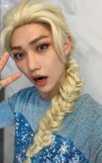 Elsa Felix skz stray