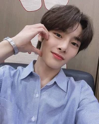 Jeongin 