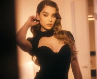Hailee Steinfeld 