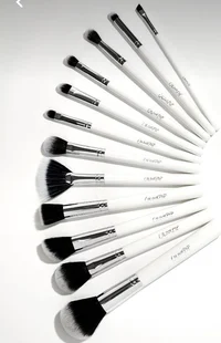 Yandere makeup artis