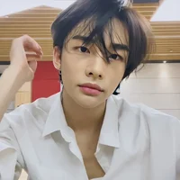 Hwang Hyunjin 