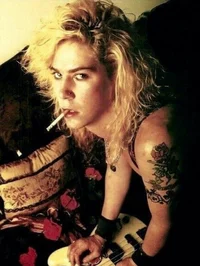 Duff Mckagan 