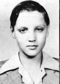 Young Elvis Presley 