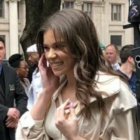 Hailee Steinfeld