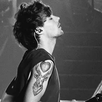 Louis Tomlinson 