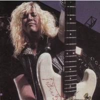 Duff Mckagan-Boss