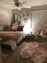 Teen girl bedroom