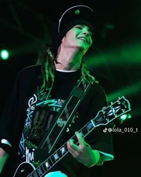 Tom kaulitz 17 years