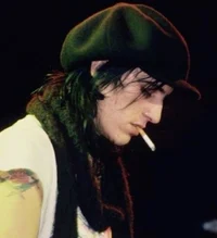 Izzy Stradlin 
