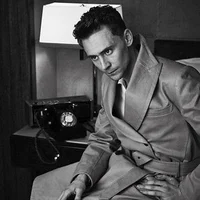 Tom Hiddleston