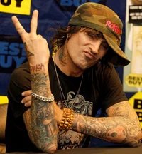 Tommy Lee 