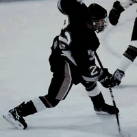 hockey captain 