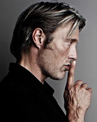 Mads Mikkelsen