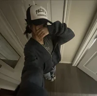 Your rich lesbian gf