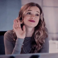 Caitlin Snow