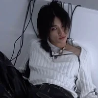 04 Hyunjin