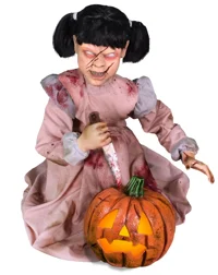 Lunging Pumpkin Carv