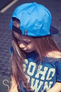 weird girl who liike