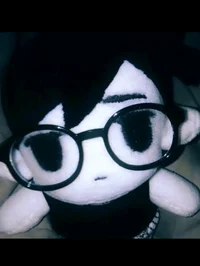 omori with glasses 