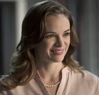 Caitlin Snow