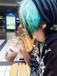 Scene kid boyfriend 