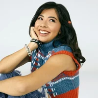Xochitl Gomez