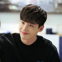 Lee jong suk 