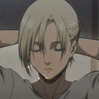 Annie Leonhart