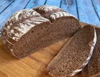 Dark rye bread 