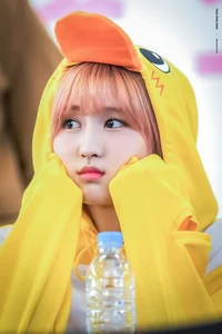 Hirai Momo