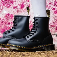 Giantess art teacher