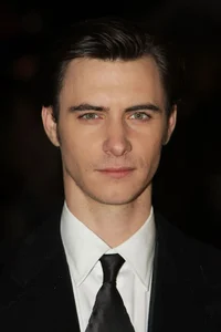 Harry Lloyd 