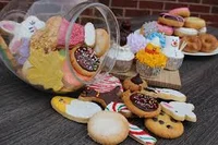 cupcakes and cookies