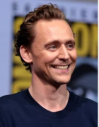 Tom Hiddleston 