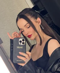 Dove Cameron