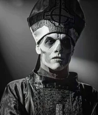 Papa emeritus ll 