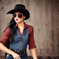 Scarlett - An Outlaw