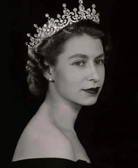 Queen Elizabeth ll
