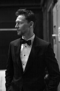 Thomas w hiddleston 