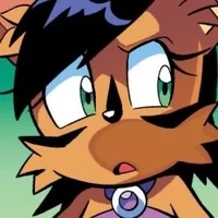 3-Nicole T Holo-Lynx