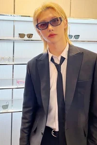 Lee Felix idol ver