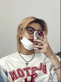 hwang hyunjin