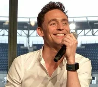 Tom Hiddleston