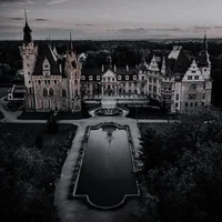 CROWNS WITCH ACADEMY