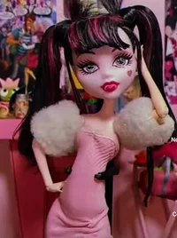 Draculaura-MH