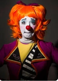 Lady clown