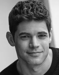 Jeremy Jordan 