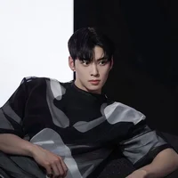 Cha Eunwoo 